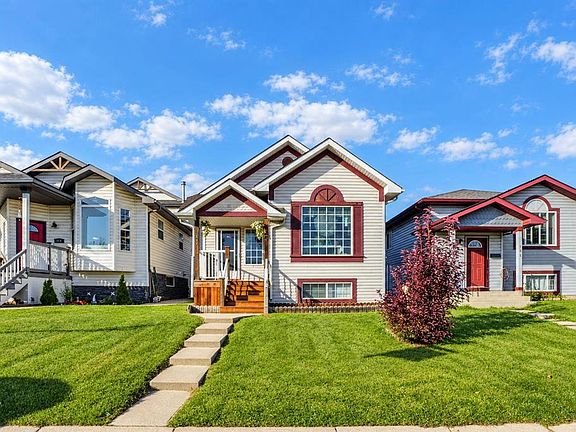 2nd image of 177 S Erin Cir SE