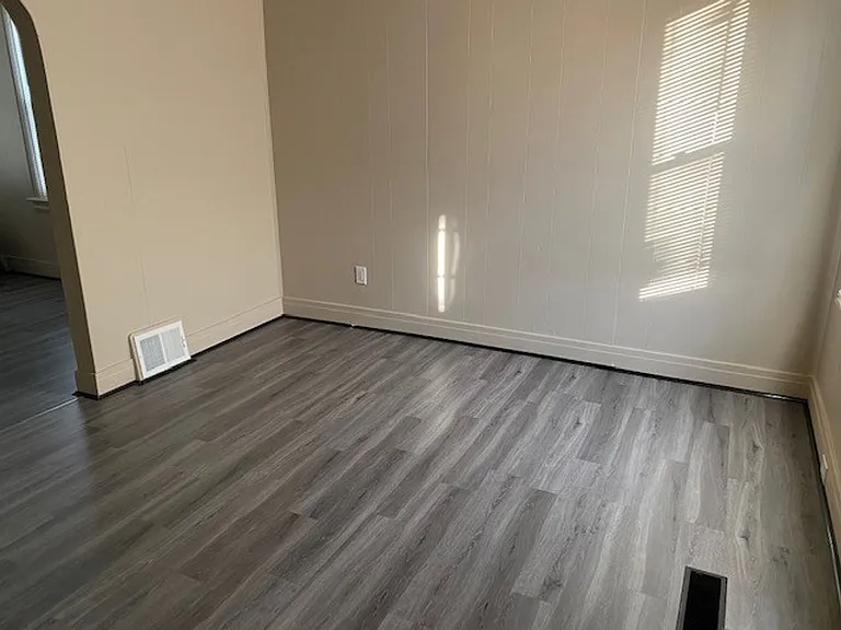 1021 Monument St — Photo 18