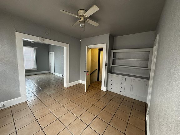 3rd image of 105 Tays St APT C
