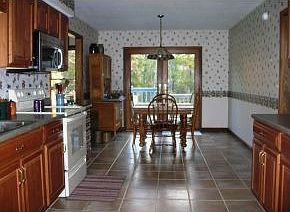 5th image of 622 N Deer Lake Dr