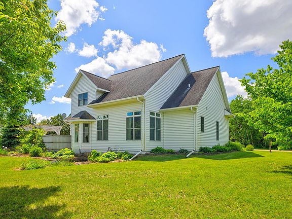 5th image of 29012 Gopher Ln