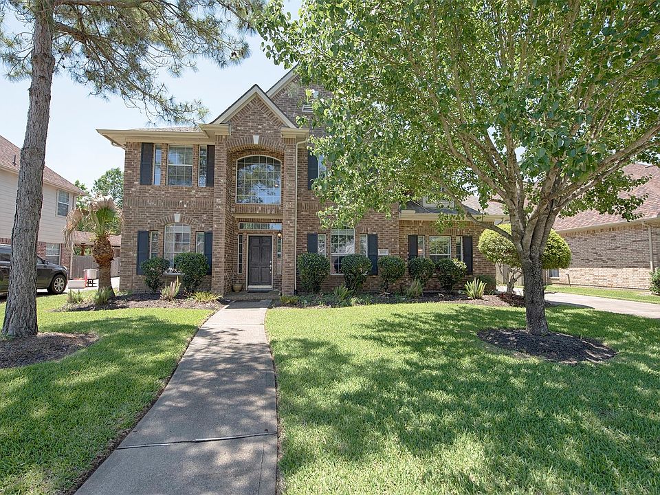 1st image of 2633 Bay Shore Dr