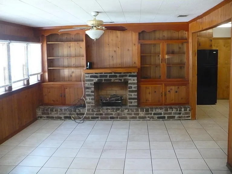 201 Clifton Dr #B — Photo 4