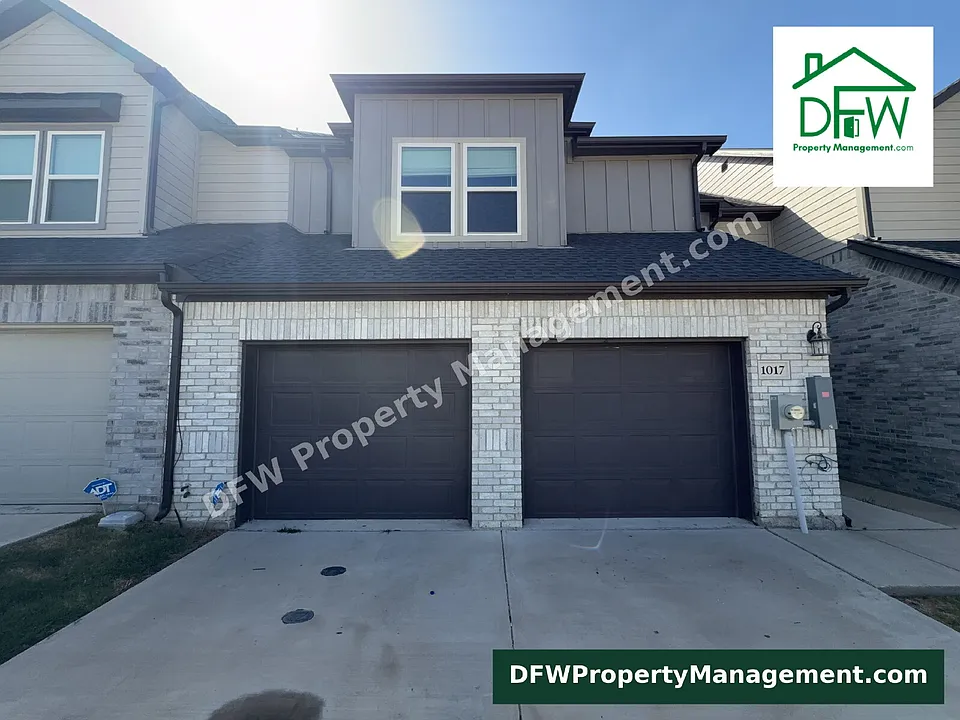 1017 Debby Ct