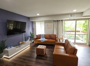 10850 Green Mountain Cir, Columbia, MD 21044