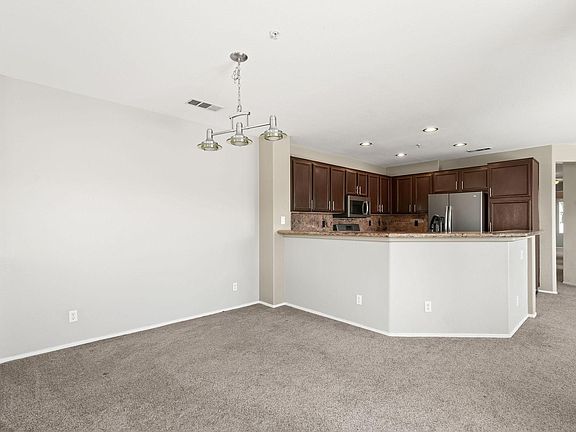 5th image of 26137 Oakcreek Union Dr Unit C
