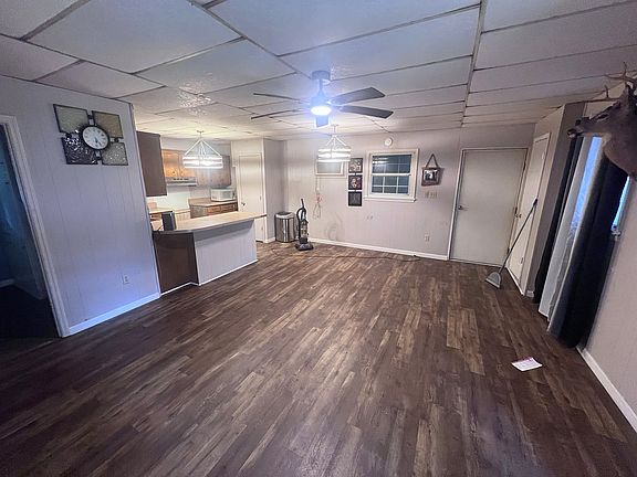 2nd image of 170 Blue Bird Ln