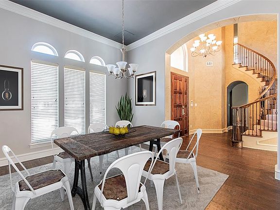 5th image of 4224 Saint Andrews Blvd