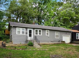 8106 McGee St, Kansas City, MO 64114