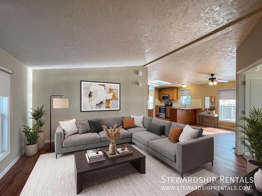 3 bed, 1512 sqft, $2,375 — Photo 2