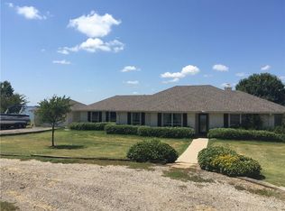 1542 Carter Dr, Corsicana, TX 75109