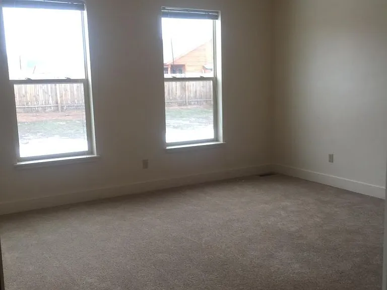725 Mississippi Dr — Photo 10