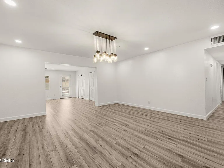 2219 N 74th Pl — Photo 5
