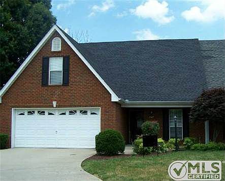 2nd image of 2547 Shinnecock Ct