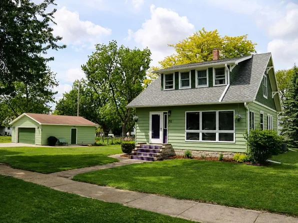 212 E 2nd St, Harcourt, IA 50544