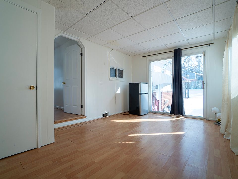 Bedroom #1
