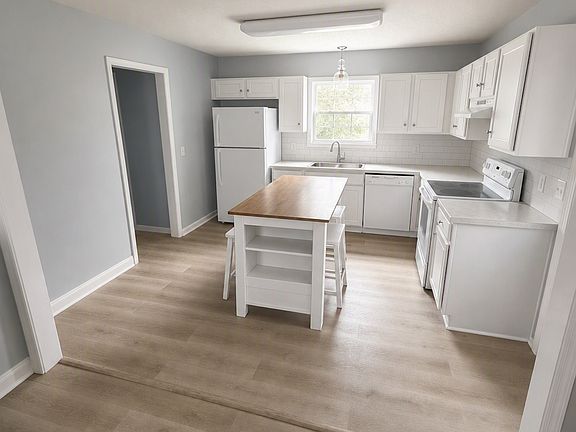3rd image of 425 Florida St