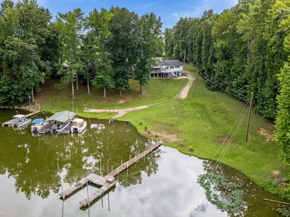 7018 Swallow Rd, Cannelton, IN 47520