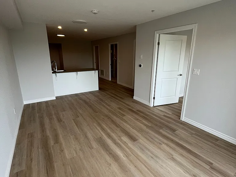 425 Watson Pkwy N #804 — Photo 5