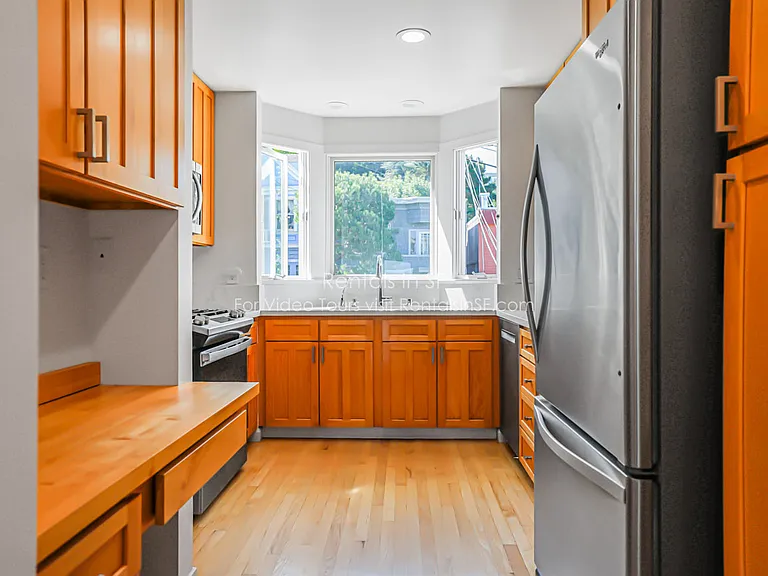 247 Ripley St — Photo 2