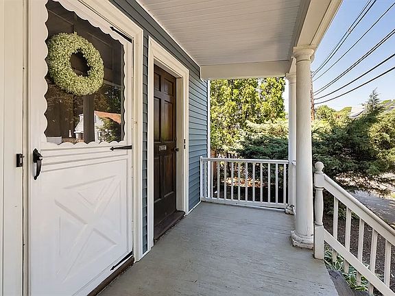 4th image of 228-230 Euclid Ave #1