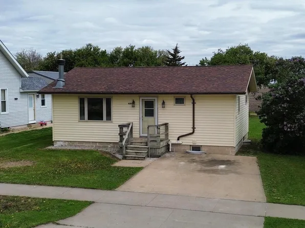 620 Main St, New Liberty, IA 52765