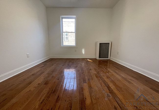 2nd image of 487 Garfield Ave #E16