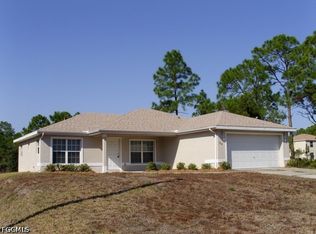 924 Hollister Ave, Lehigh Acres, FL 33936