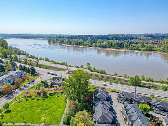 4th image of 11595 Fraser St #204