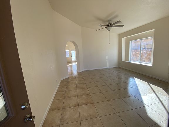 2nd image of 712 Phil Hansen Dr