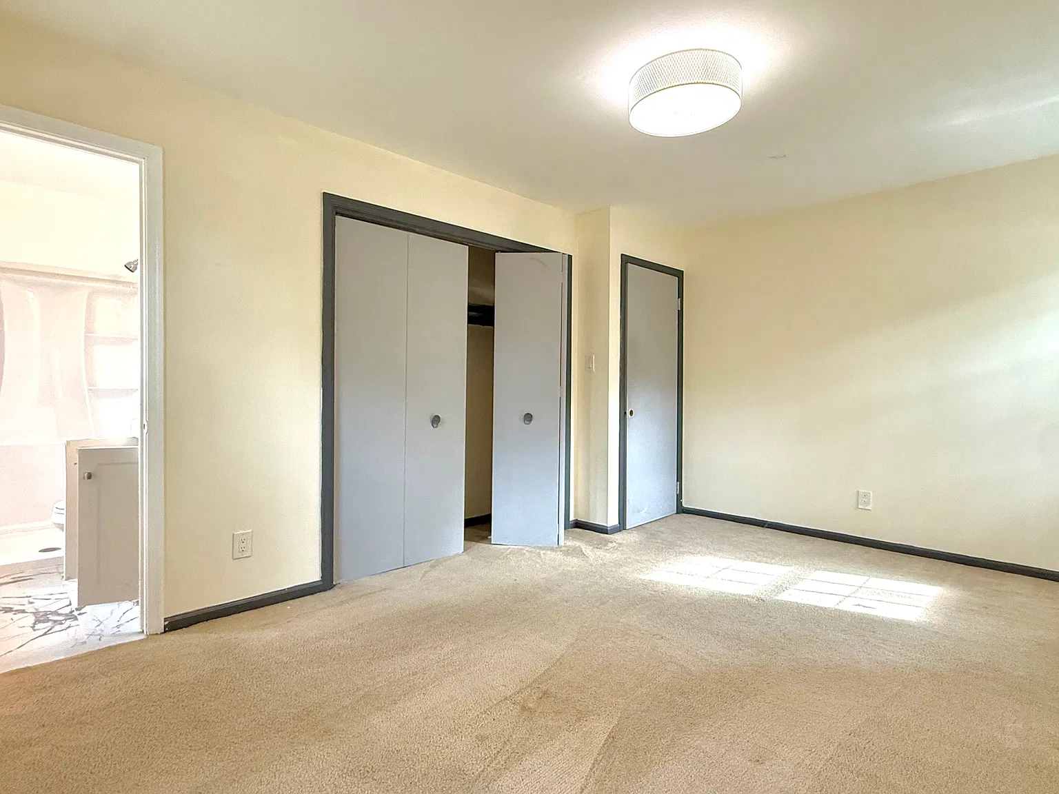 Blossom Dr, Rockville — Photo 3