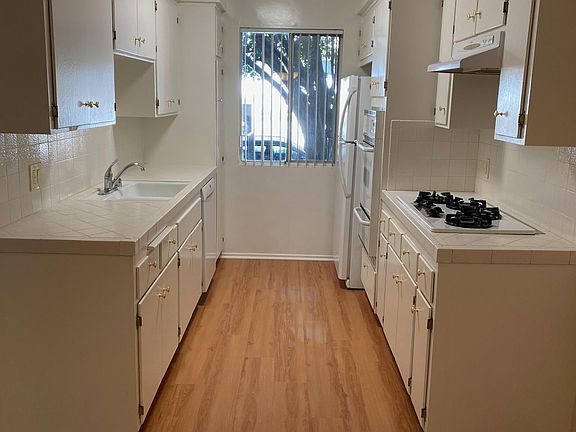 3rd image of 11660 Texas Ave #102