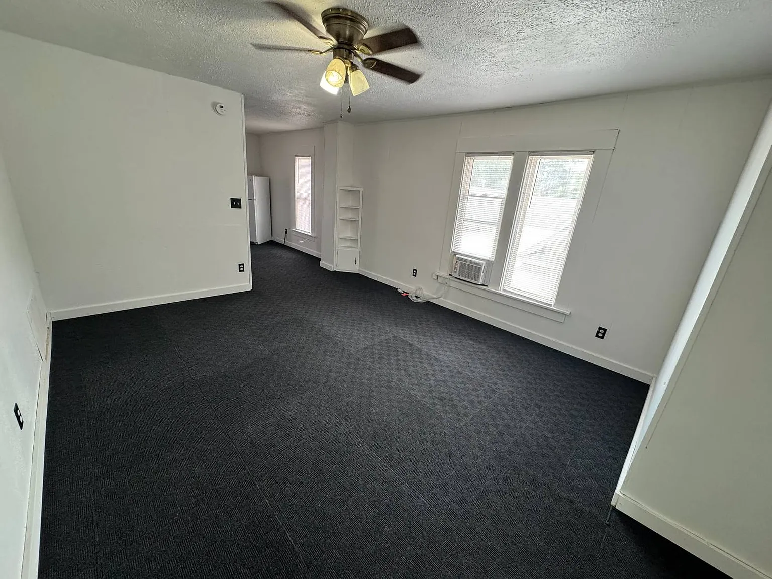 1 bed, 1.0 bath, $750 — Photo 3