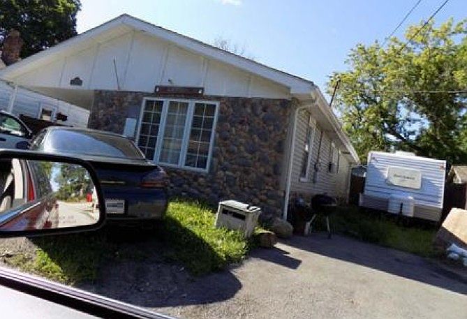 1st image of 7215 W 128th Pl