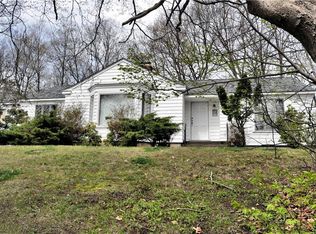 47 Natick Ave, Cranston, RI 02921