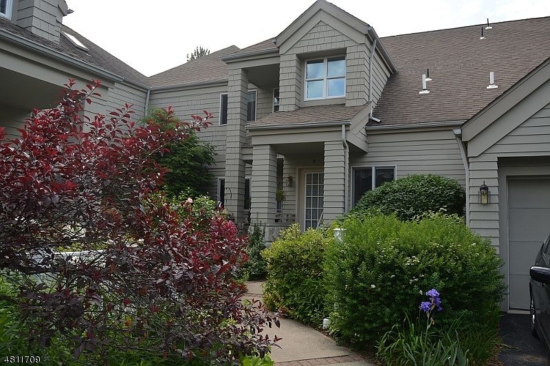 1st image of 9 HARKER HILL DR