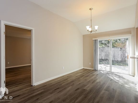 4th image of 15768 Canoe Creek Dr