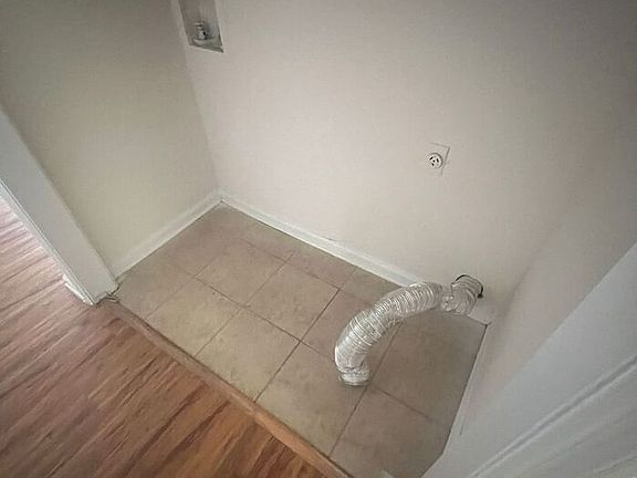 5th image of 506 Whitehall Ln