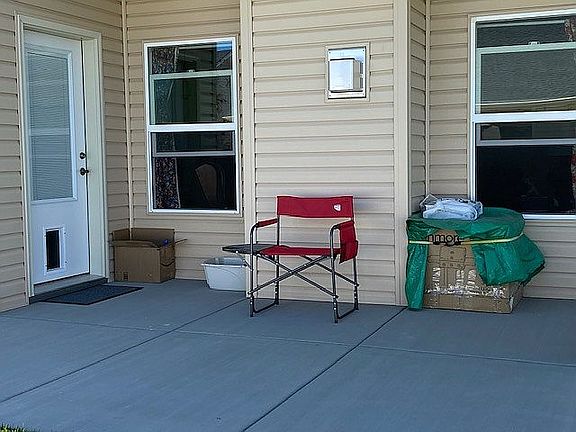 Back patio door into kitchen