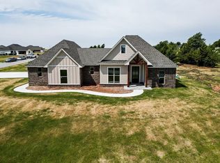 904 Red Rock Rd, Blanchard, OK 73010