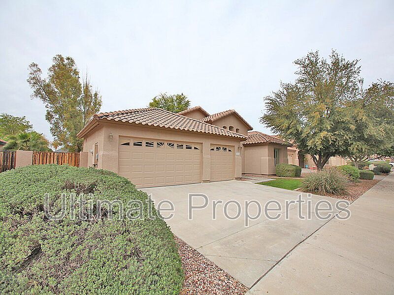1st image of 11816 N 59th Ln
