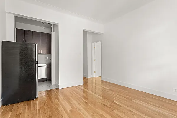 Rented by Cooper & Cooper Real Estate | media 1