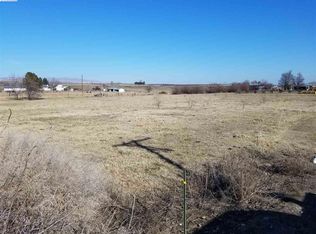 21809 N Bunn Rd, Prosser, WA 99350