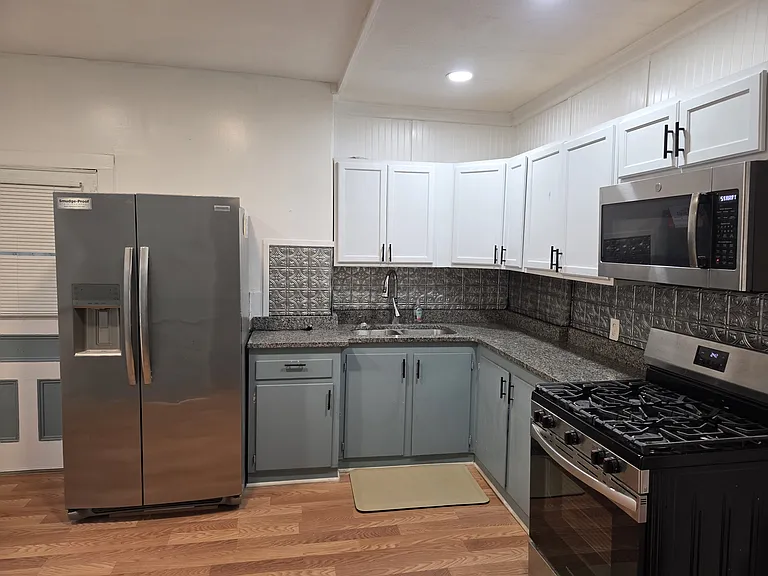 50 Grand Ave — Photo 4