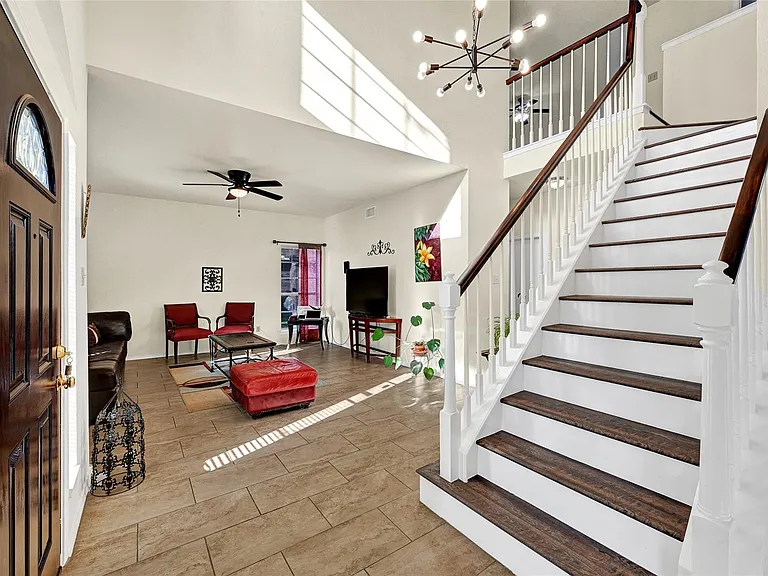 5910 Rolff Ln — Photo 34