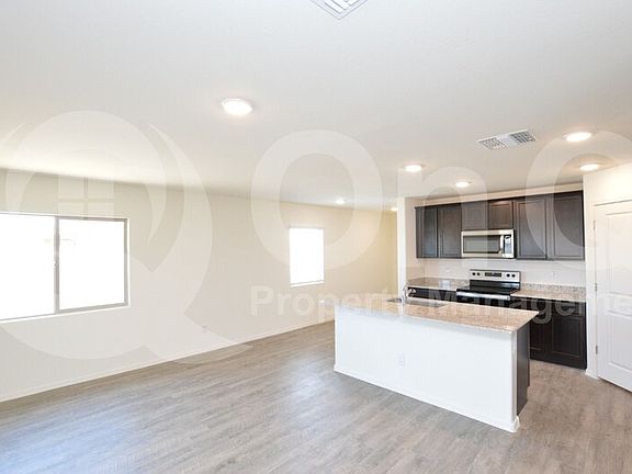 3rd image of 2509 N McDonald Ln