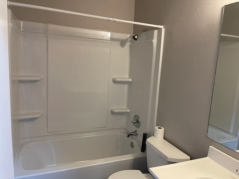 1002 Mazatlan Cir #B — Photo 9
