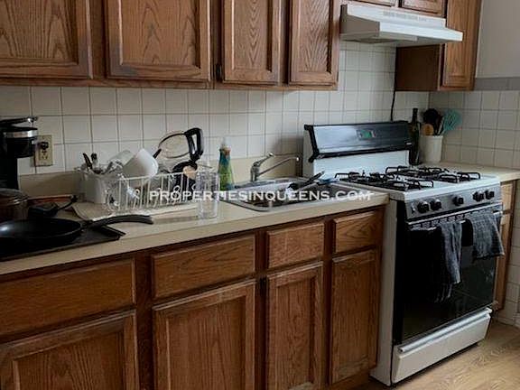 2nd image of 2459 32nd St APT 3B