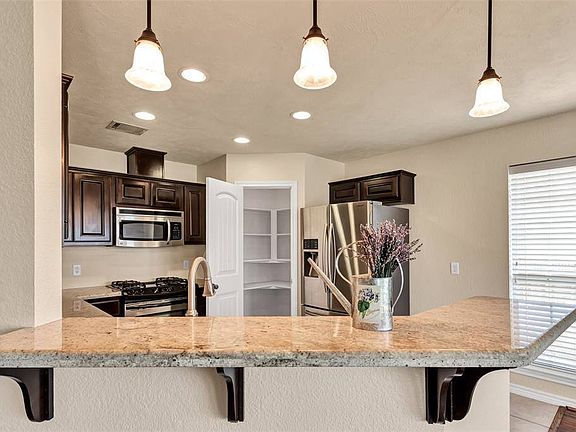 4th image of 4030 Pomel Dr