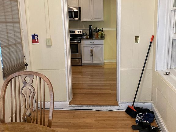 5th image of 528 S Pine St #2
